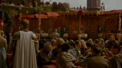 extant_GameOfThrones_4x02-TheLionAndTheRose_4076