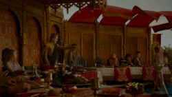 extant_GameOfThrones_4x02-TheLionAndTheRose_4077