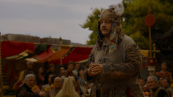 extant_GameOfThrones_4x02-TheLionAndTheRose_4080