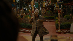 extant_GameOfThrones_4x02-TheLionAndTheRose_4085