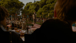 extant_GameOfThrones_4x02-TheLionAndTheRose_4093