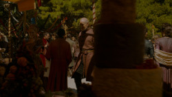 extant_GameOfThrones_4x02-TheLionAndTheRose_4107