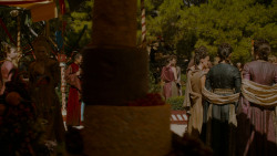 extant_GameOfThrones_4x02-TheLionAndTheRose_4108
