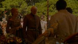 extant_GameOfThrones_4x02-TheLionAndTheRose_4119
