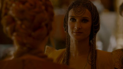extant_GameOfThrones_4x02-TheLionAndTheRose_4164