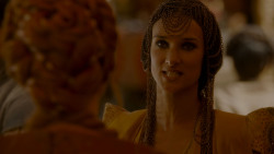 extant_GameOfThrones_4x02-TheLionAndTheRose_4167