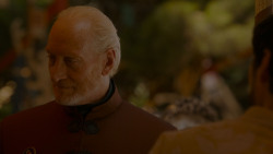 extant_GameOfThrones_4x02-TheLionAndTheRose_4195