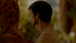 extant_GameOfThrones_4x02-TheLionAndTheRose_4233