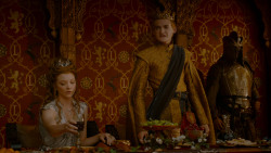 extant_GameOfThrones_4x02-TheLionAndTheRose_4272