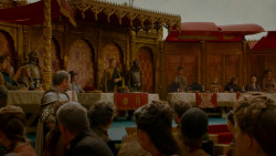 extant_GameOfThrones_4x02-TheLionAndTheRose_4277