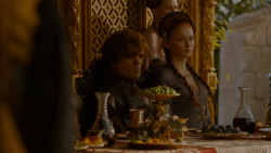 extant_GameOfThrones_4x02-TheLionAndTheRose_4296