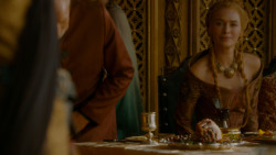 extant_GameOfThrones_4x02-TheLionAndTheRose_4299
