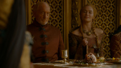 extant_GameOfThrones_4x02-TheLionAndTheRose_4302