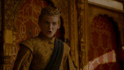 extant_GameOfThrones_4x02-TheLionAndTheRose_4313