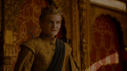 extant_GameOfThrones_4x02-TheLionAndTheRose_4314
