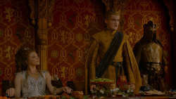 extant_GameOfThrones_4x02-TheLionAndTheRose_4327
