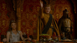 extant_GameOfThrones_4x02-TheLionAndTheRose_4329