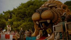 extant_GameOfThrones_4x02-TheLionAndTheRose_4332