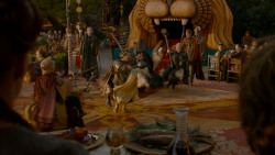 extant_GameOfThrones_4x02-TheLionAndTheRose_4346