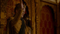 extant_GameOfThrones_4x02-TheLionAndTheRose_4347