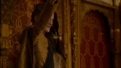 extant_GameOfThrones_4x02-TheLionAndTheRose_4349