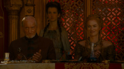 extant_GameOfThrones_4x02-TheLionAndTheRose_4357