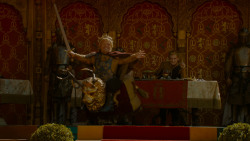 extant_GameOfThrones_4x02-TheLionAndTheRose_4366