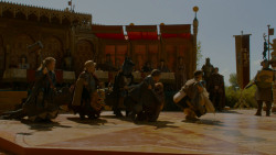 extant_GameOfThrones_4x02-TheLionAndTheRose_4421