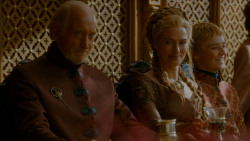 extant_GameOfThrones_4x02-TheLionAndTheRose_4423