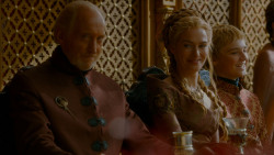 extant_GameOfThrones_4x02-TheLionAndTheRose_4424