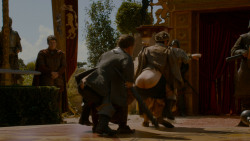 extant_GameOfThrones_4x02-TheLionAndTheRose_4430