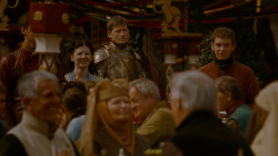 extant_GameOfThrones_4x02-TheLionAndTheRose_4438