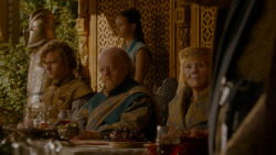 extant_GameOfThrones_4x02-TheLionAndTheRose_4451