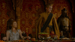 extant_GameOfThrones_4x02-TheLionAndTheRose_4454