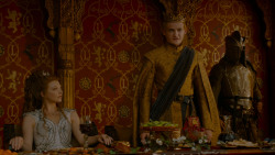 extant_GameOfThrones_4x02-TheLionAndTheRose_4458