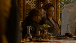 extant_GameOfThrones_4x02-TheLionAndTheRose_4460