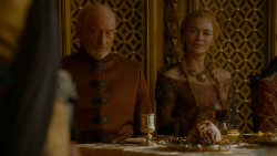 extant_GameOfThrones_4x02-TheLionAndTheRose_4464