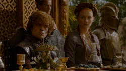 extant_GameOfThrones_4x02-TheLionAndTheRose_4480
