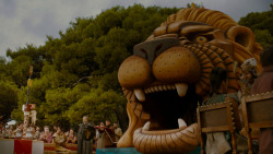 extant_GameOfThrones_4x02-TheLionAndTheRose_4481