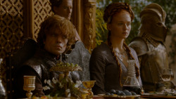 extant_GameOfThrones_4x02-TheLionAndTheRose_4484
