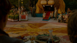 extant_GameOfThrones_4x02-TheLionAndTheRose_4487
