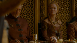 extant_GameOfThrones_4x02-TheLionAndTheRose_4490