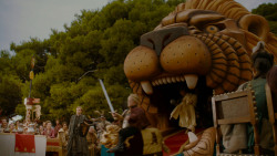 extant_GameOfThrones_4x02-TheLionAndTheRose_4496