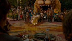 extant_GameOfThrones_4x02-TheLionAndTheRose_4507