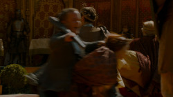 extant_GameOfThrones_4x02-TheLionAndTheRose_4513