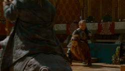 extant_GameOfThrones_4x02-TheLionAndTheRose_4525