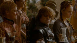 extant_GameOfThrones_4x02-TheLionAndTheRose_4546