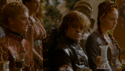 extant_GameOfThrones_4x02-TheLionAndTheRose_4547