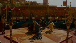 extant_GameOfThrones_4x02-TheLionAndTheRose_4550