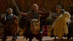 extant_GameOfThrones_4x02-TheLionAndTheRose_4560
